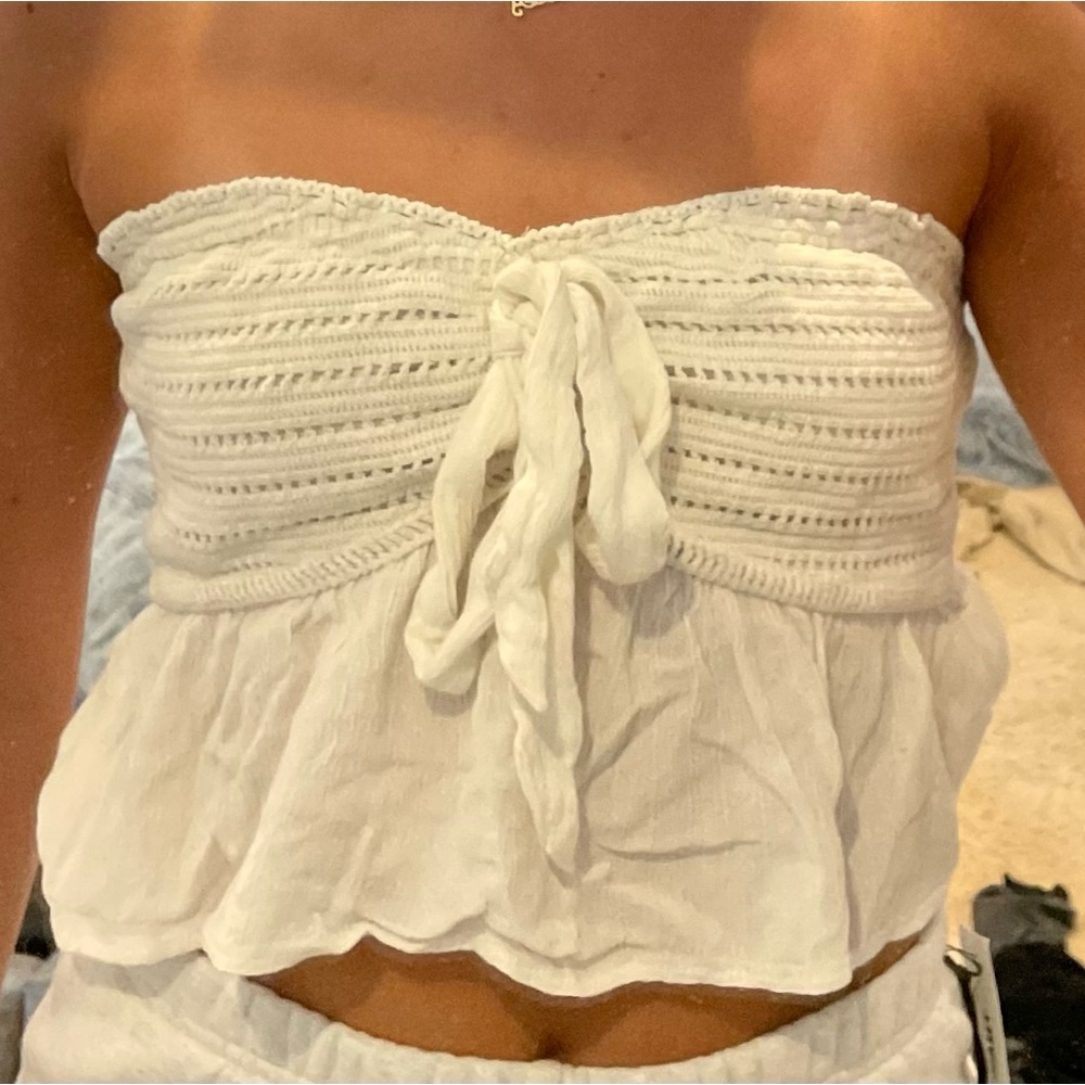 Strapless white laced top